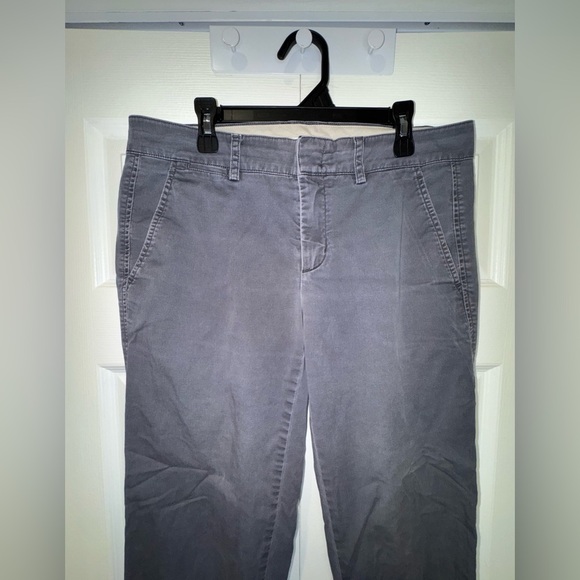 Vince women’s Gray Chino Pants. Size 4. GUC - Picture 2 of 11